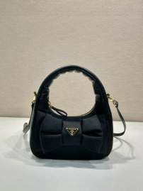 Picture of Prada Handbags _SKUfw240694922fw